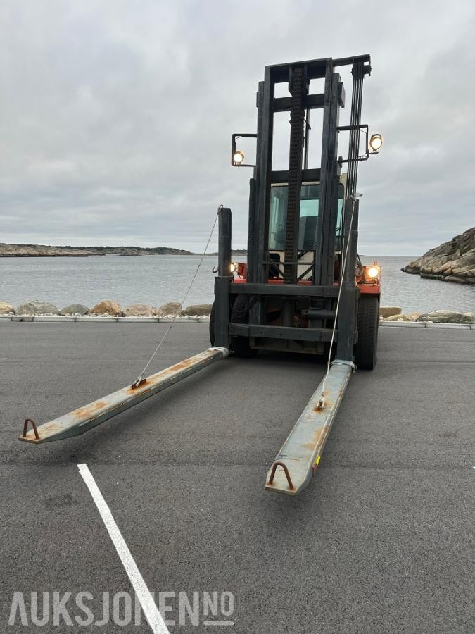 1980 Kalmar 120.60 Gaffeltruck med 2 sett gafler, løftehøyde 4900MM
