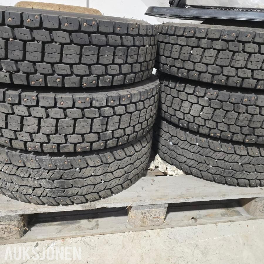 2003 Mercedes-Benz 815D 37 VN - med sertifisert kran