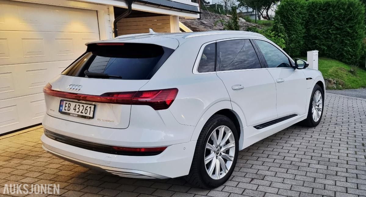 2020 Audi e-tron 50 quattro adaptiv cruisekontroll ryggekamera hengerfeste