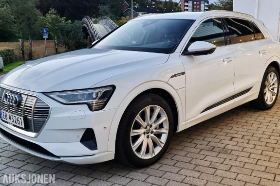 2020 Audi e-tron 50 quattro adaptiv cruisekontroll ryggekamera hengerfeste