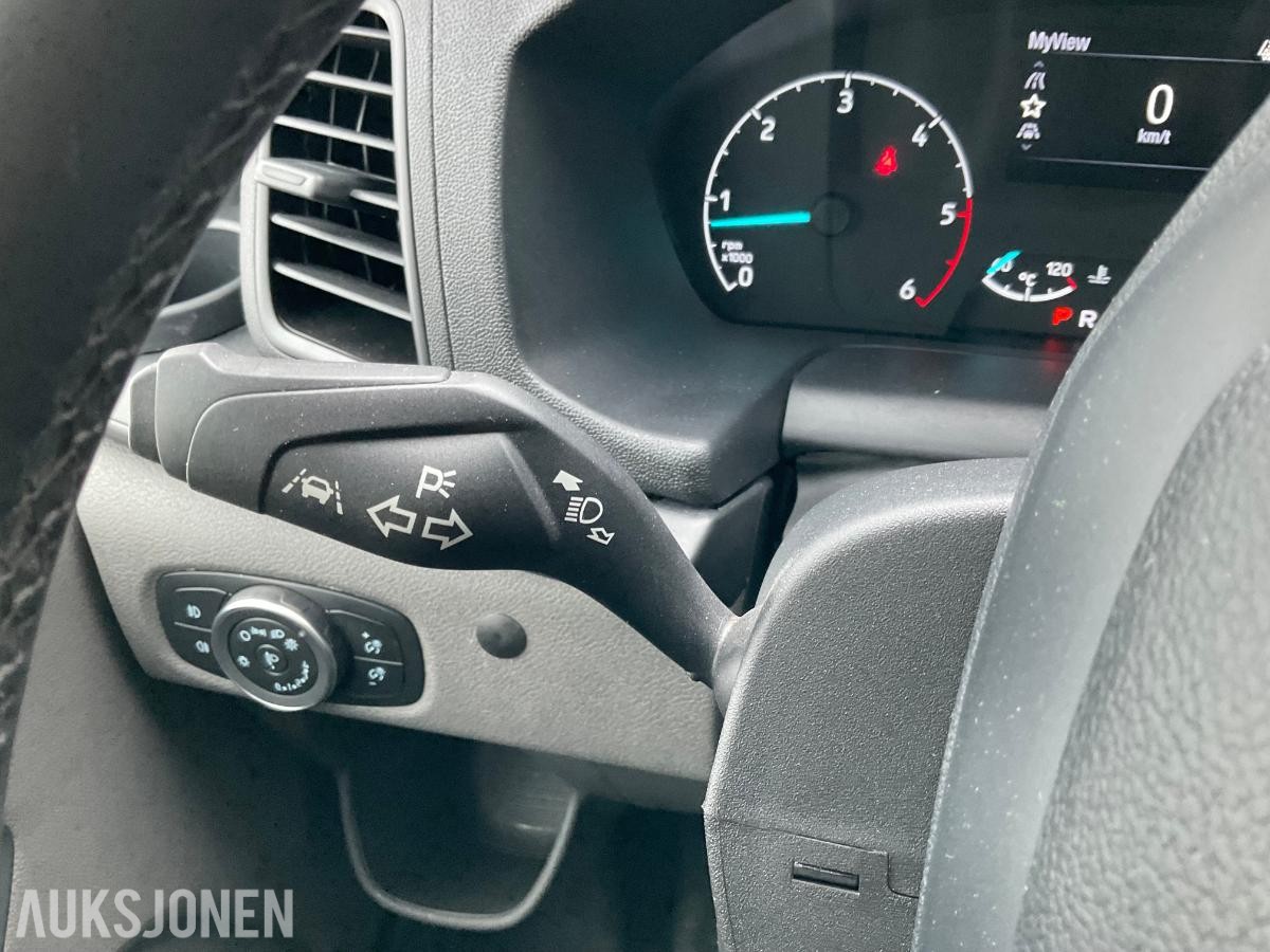 2023 Ford Transit Custom, 340 L1/2,0 TDCi 130hk/Automat/Webasto/DEFA/Lane assistent/ACC++, 20900km
