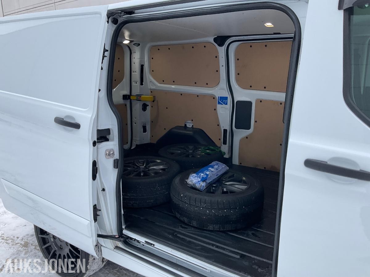 2023 Ford Transit Custom, 340 L1/2,0 TDCi 130hk/Automat/Webasto/DEFA/Lane assistent/ACC++, 20900km