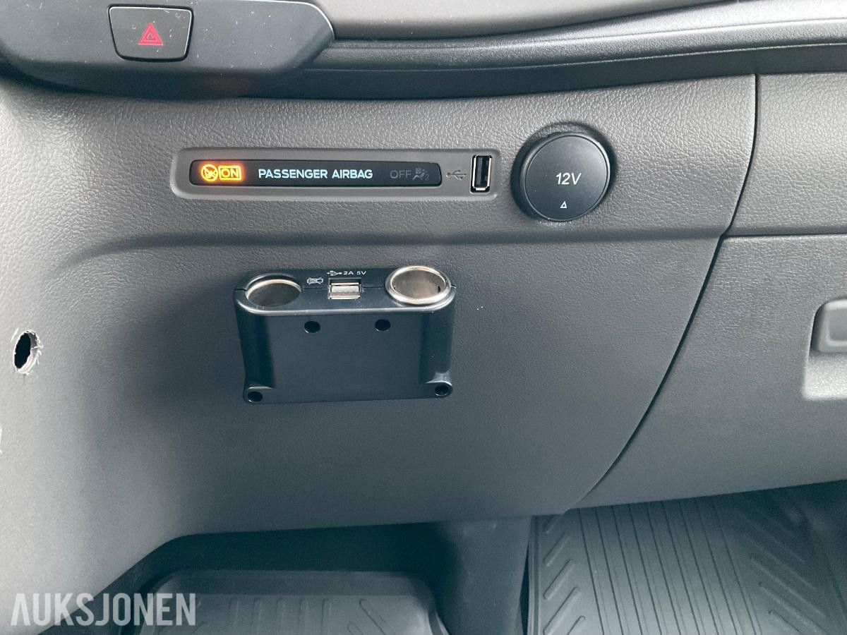 2023 Ford Transit Custom, 340 L1/2,0 TDCi 130hk/Automat/Webasto/DEFA/Lane assistent/ACC++, 20900km