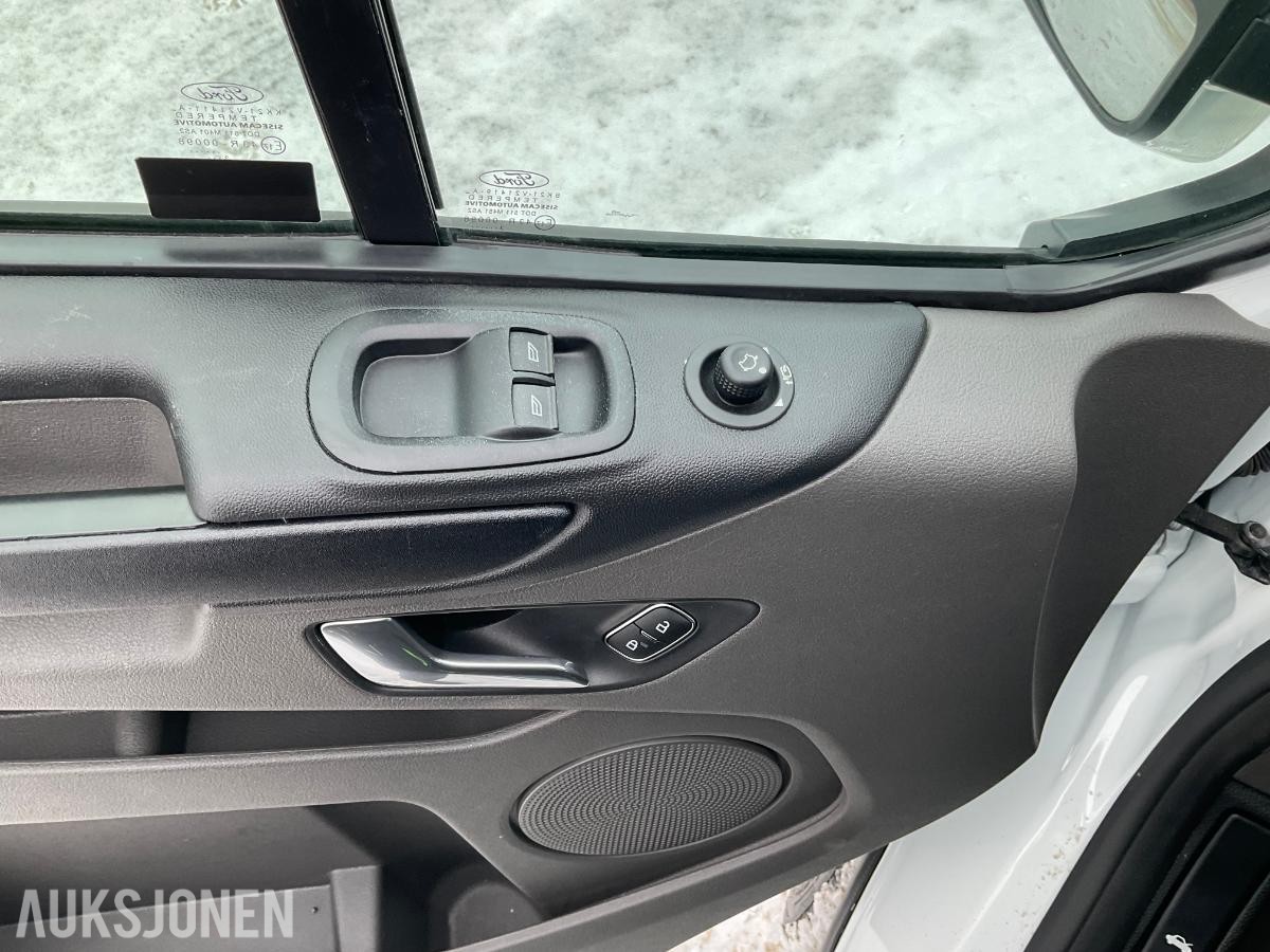2023 Ford Transit Custom, 340 L1/2,0 TDCi 130hk/Automat/Webasto/DEFA/Lane assistent/ACC++, 20900km