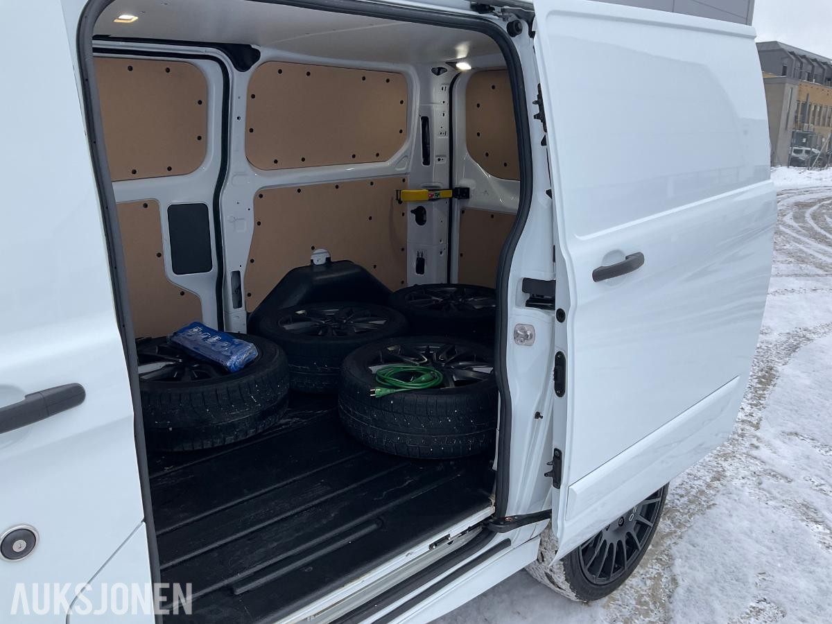 2023 Ford Transit Custom, 340 L1/2,0 TDCi 130hk/Automat/Webasto/DEFA/Lane assistent/ACC++, 20900km