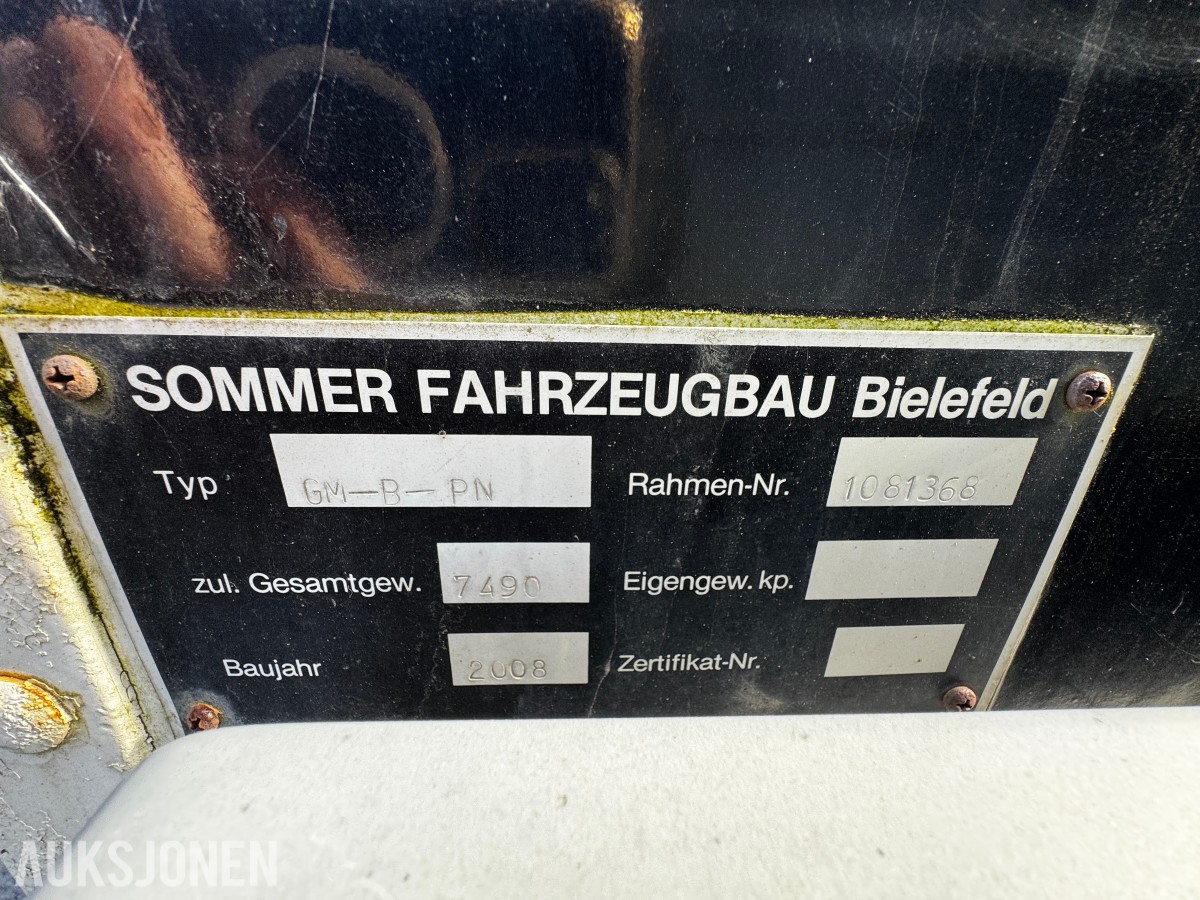 2008 Mercedes-Benz 818L - Skapbil med bakløft og fjernstyring av bakløft - 3 seter - EU godkjent