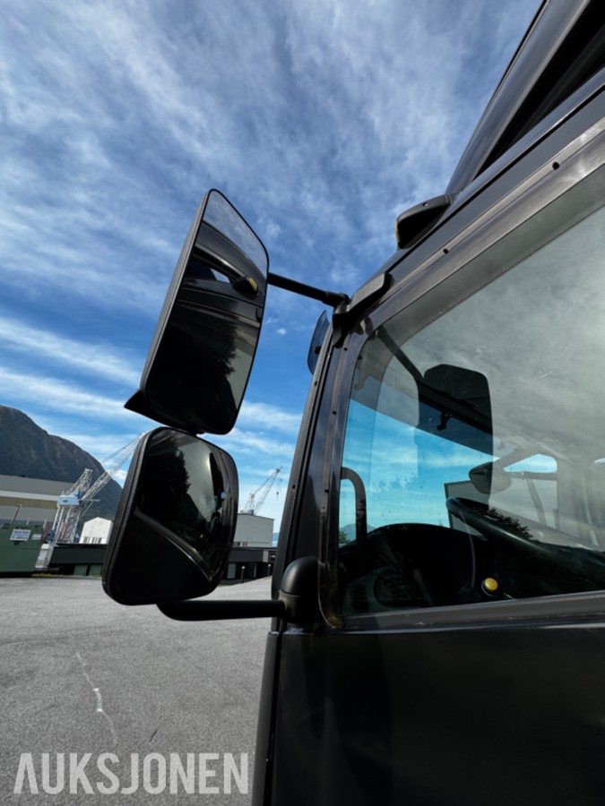 2008 Mercedes-Benz 818L - Skapbil med bakløft og fjernstyring av bakløft - 3 seter - EU godkjent