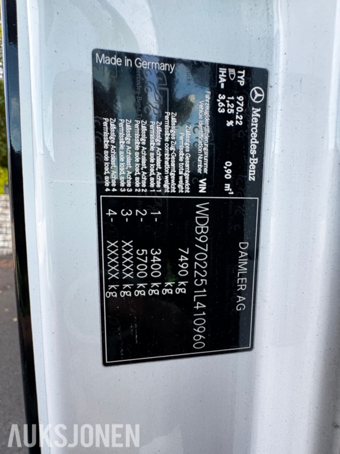 2008 Mercedes-Benz 818L - Skapbil med bakløft og fjernstyring av bakløft - 3 seter - EU godkjent