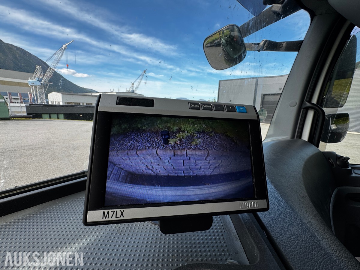 2008 Mercedes-Benz 818L - Skapbil med bakløft og fjernstyring av bakløft - 3 seter - EU godkjent