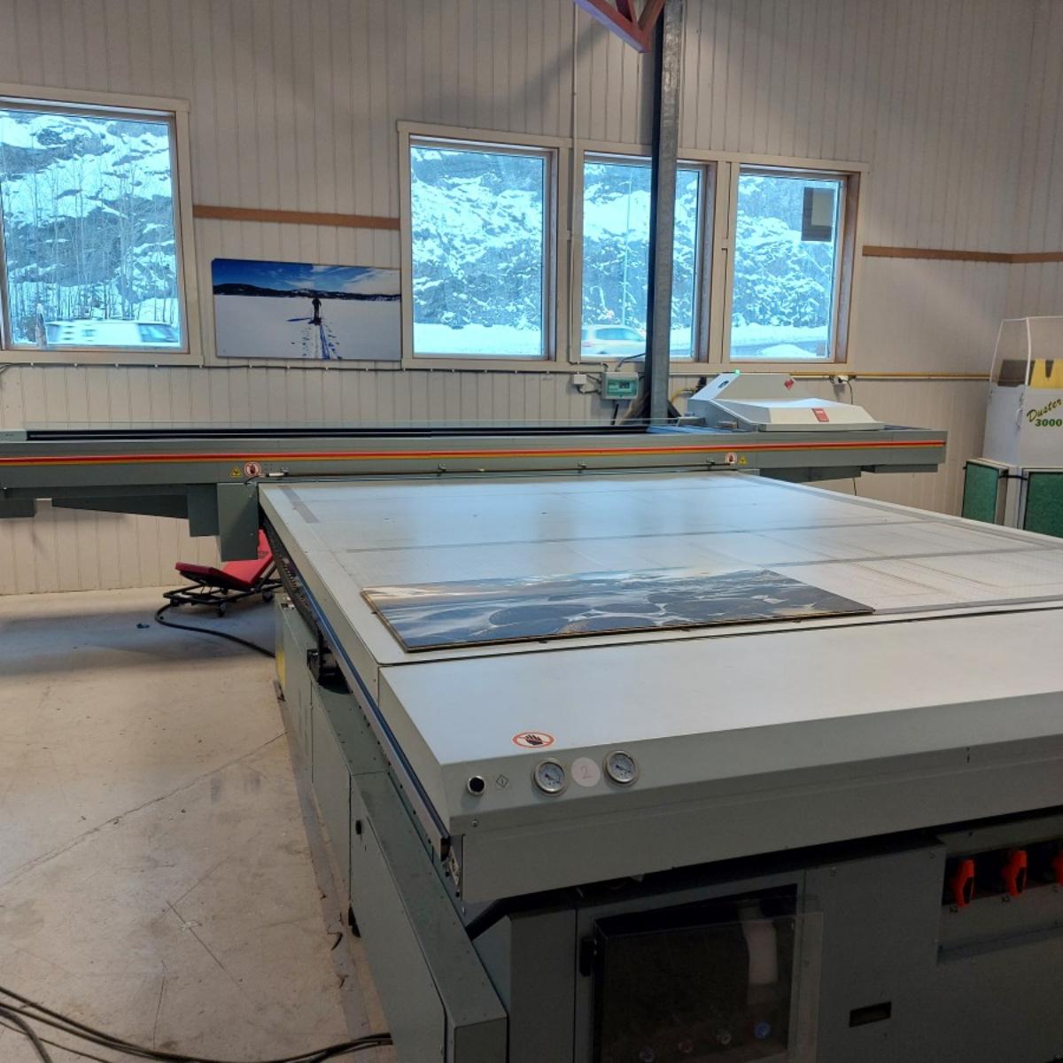 Arizona 6170 XTS /Onyx Thrive Printer med 42 printhoder
