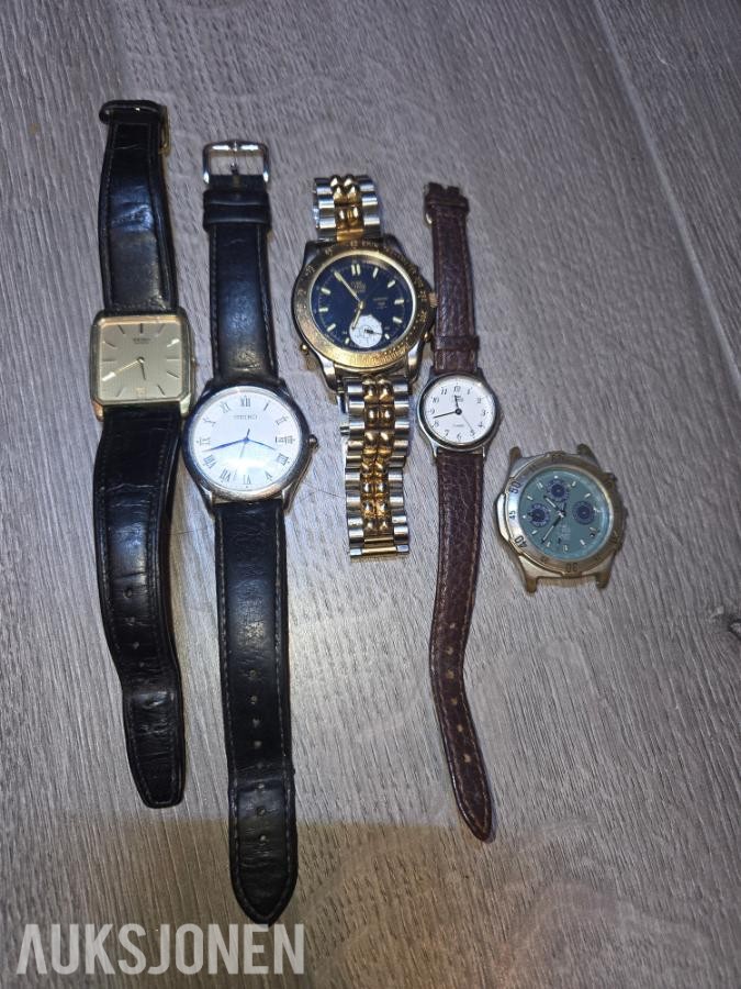 Lott med diverse klokker 