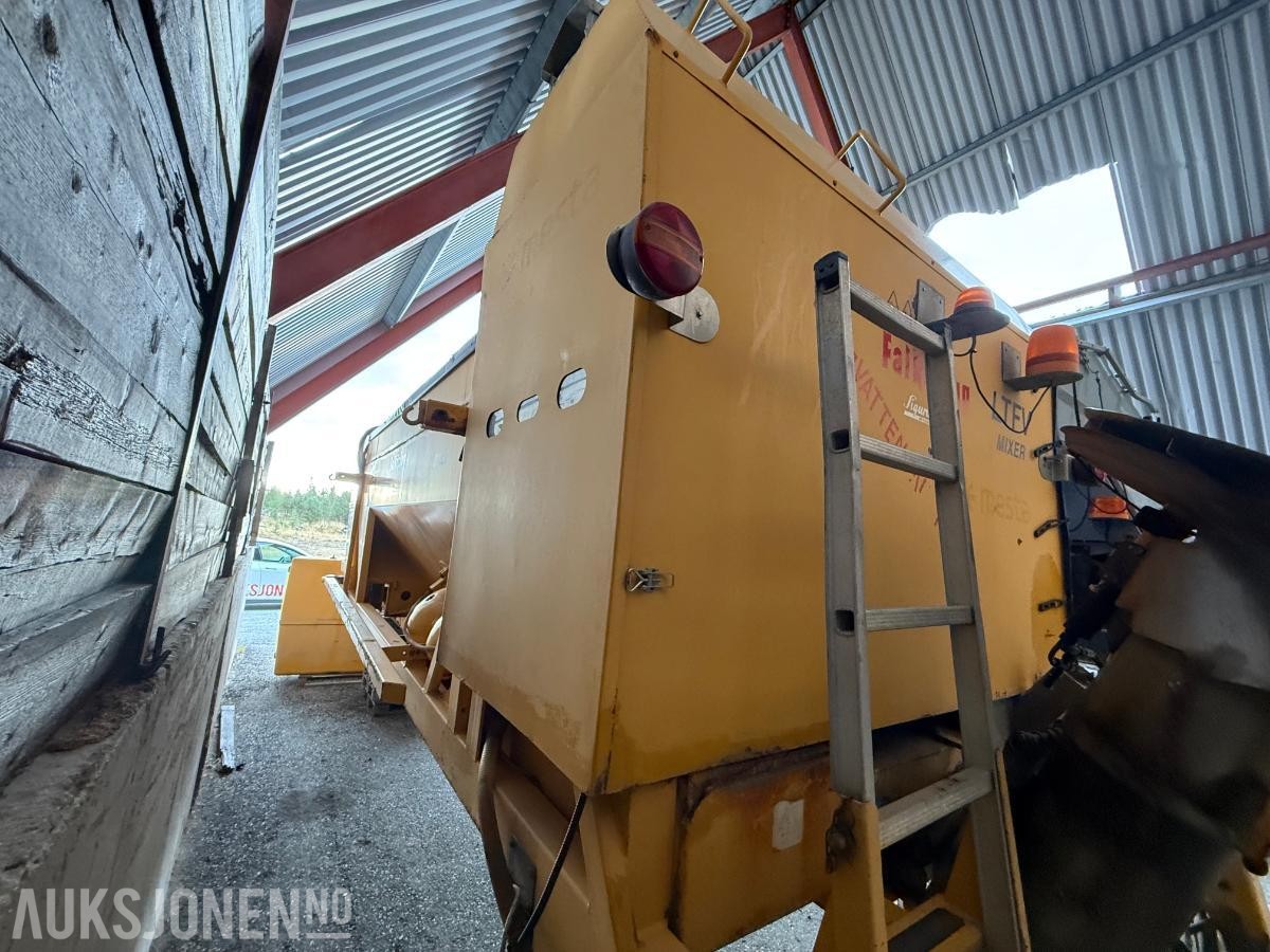 2012 Falköping C-7 LTFV Mixer Fastsandspreder på krokramme