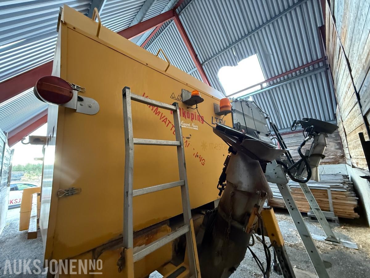 2012 Falköping C-7 LTFV Mixer Fastsandspreder på krokramme
