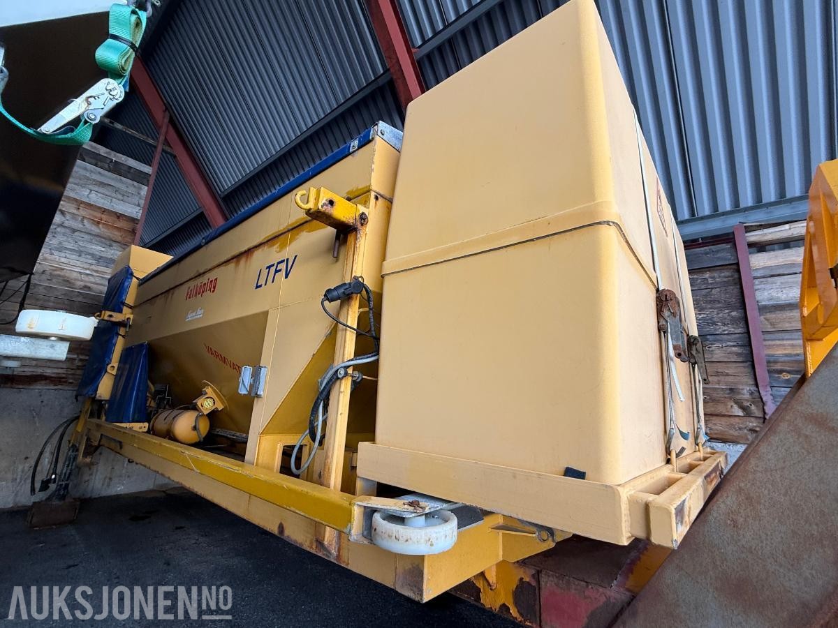 2012 Falköping C-7 LTFV Mixer Fastsandspreder på krokramme