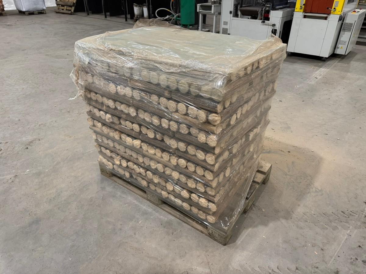 Parti med 50 paller fyringsbriketter – ca. 31,5 tonn