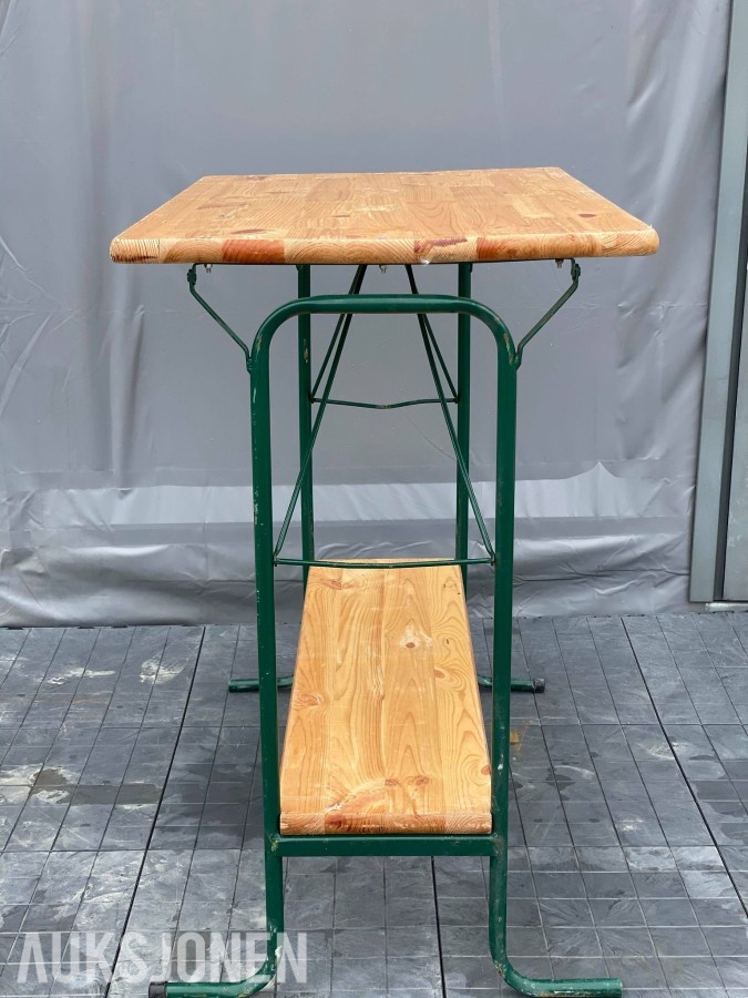 26 stk. Barbord / Ståbord i tre – sammenleggbare