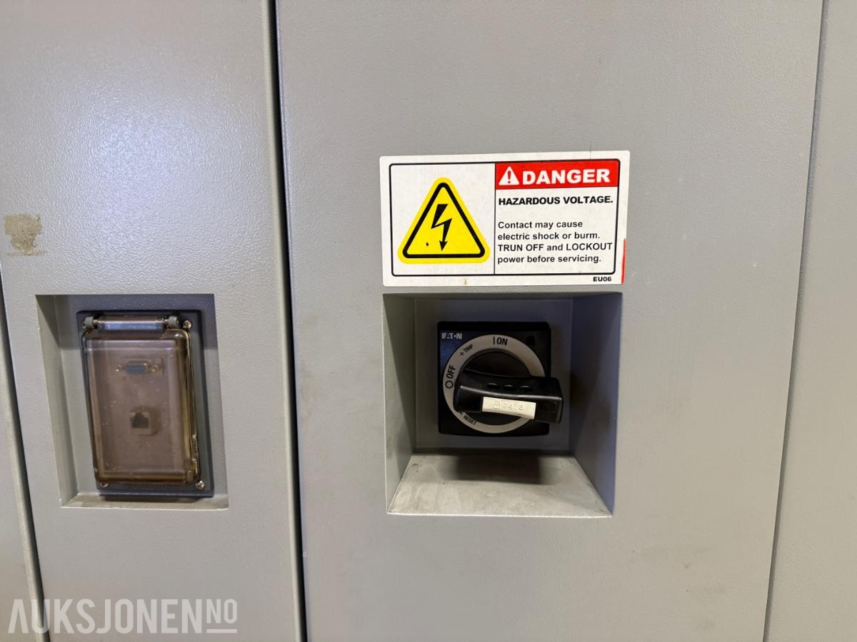2014 Eumach 3Akse fresemaskin VMC 1100 400V