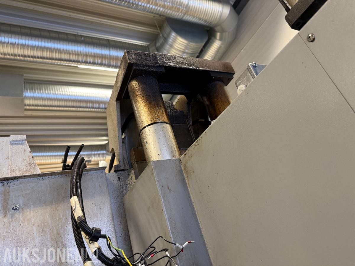 2014 Eumach 3Akse fresemaskin VMC 1100 400V