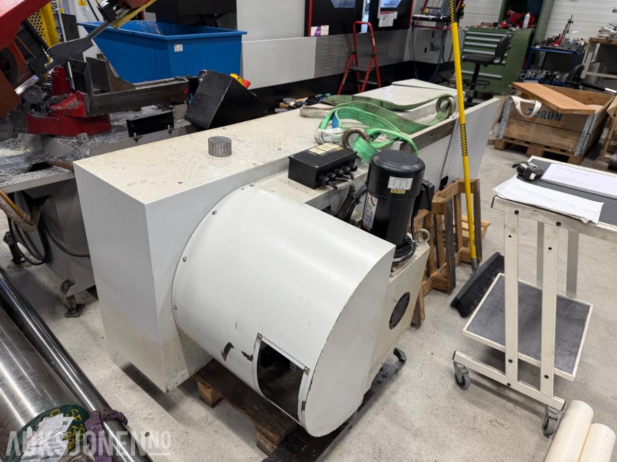 2014 Eumach 3Akse fresemaskin VMC 1100 400V