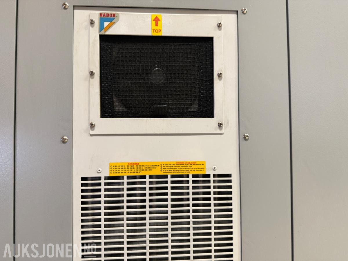 2014 Eumach 3Akse fresemaskin VMC 1100 400V