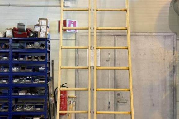 Avanti 2-delt skyvestige i glassfiber