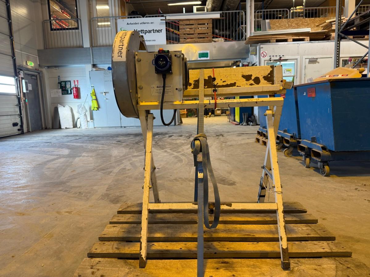 Tysse 400 B/1kapp-/metallsag på stativ