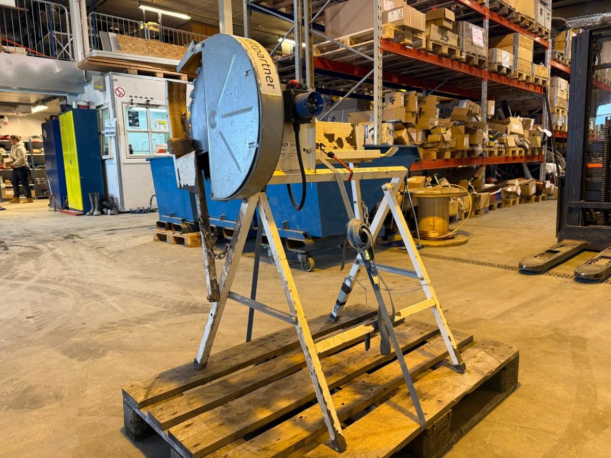 Tysse 400 B/1kapp-/metallsag på stativ