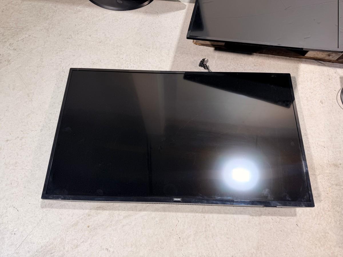 TV-er, Philips Professional TV, Finlux, Samsung og TV-/satellittutstyr