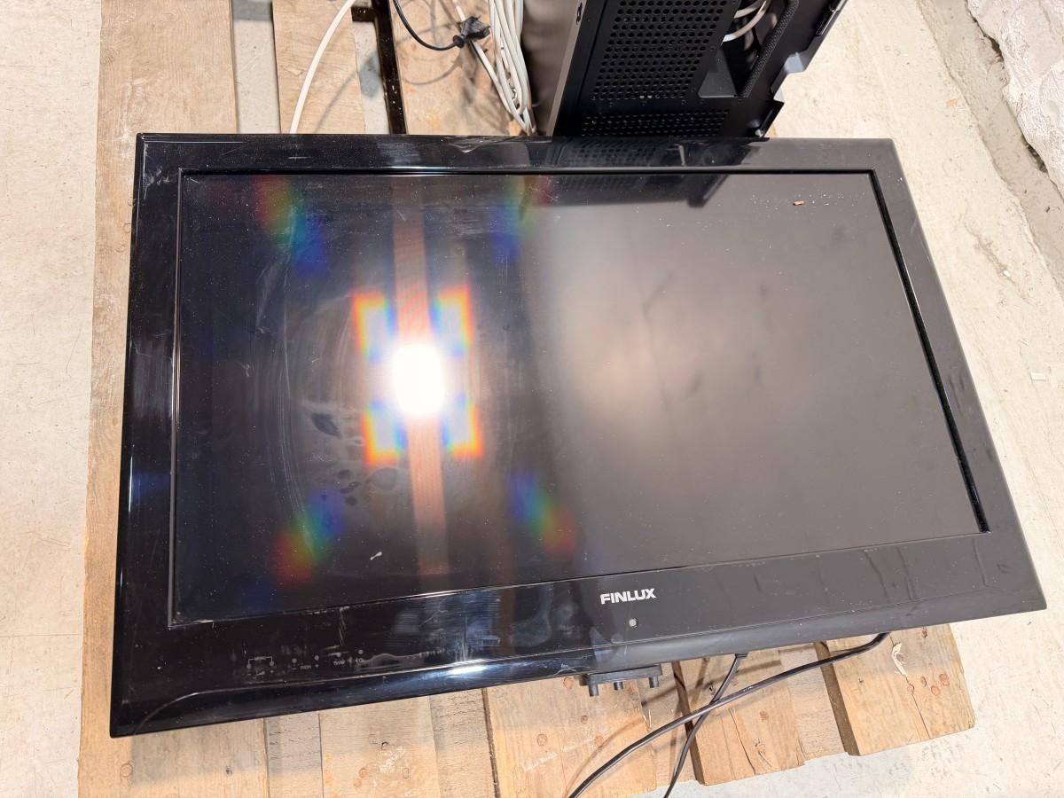 TV-er, Philips Professional TV, Finlux, Samsung og TV-/satellittutstyr