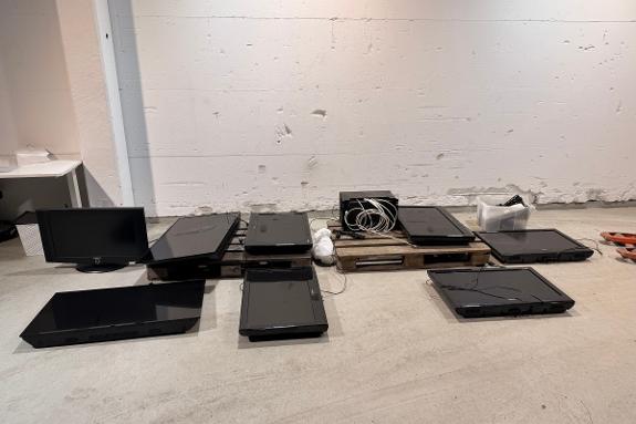 TV-er, Philips Professional TV, Finlux, Samsung og TV-/satellittutstyr