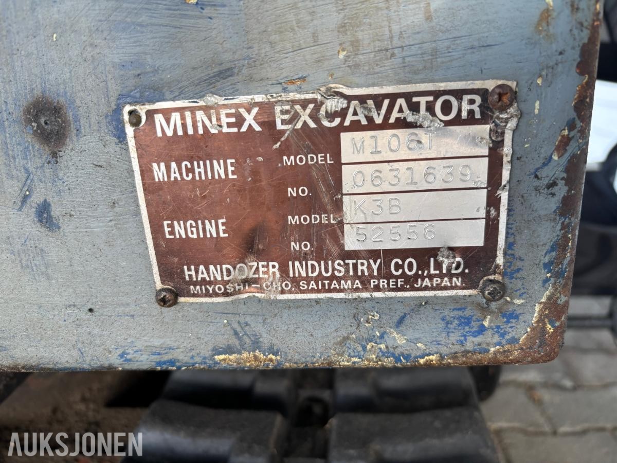 1985 Nissan M106t minigraver - mva fri