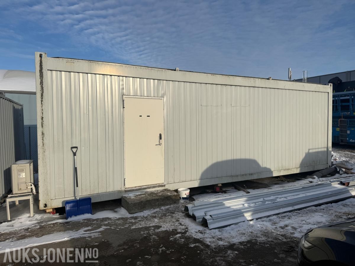 Kontorbrakke m/separat toalett og vaskerom.