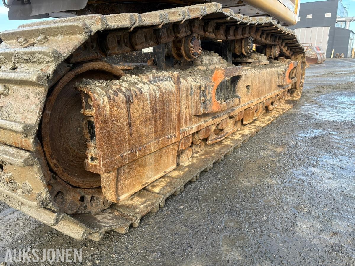 2018 Cat 352FL gravemaskin