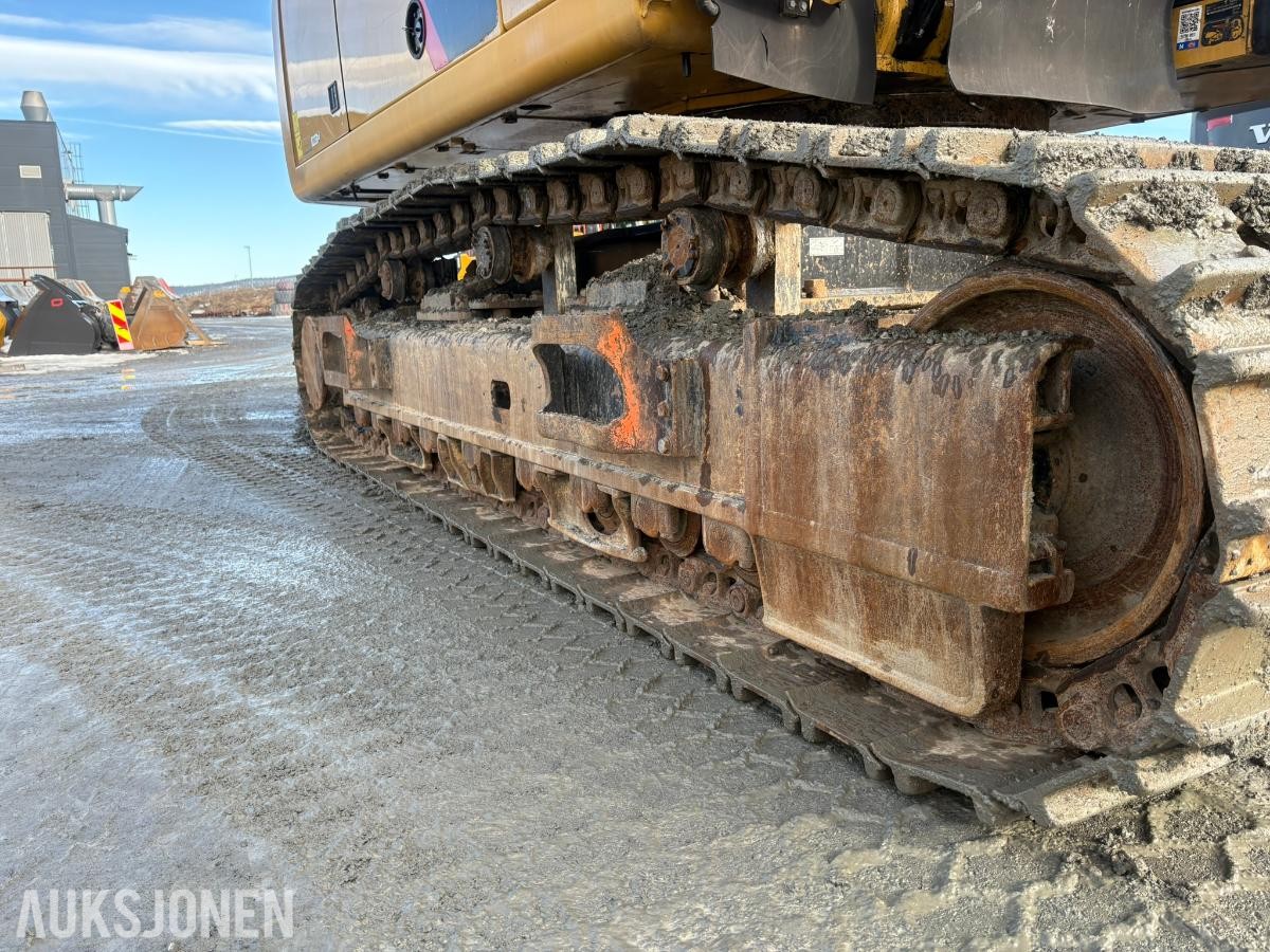 2018 Cat 352FL gravemaskin
