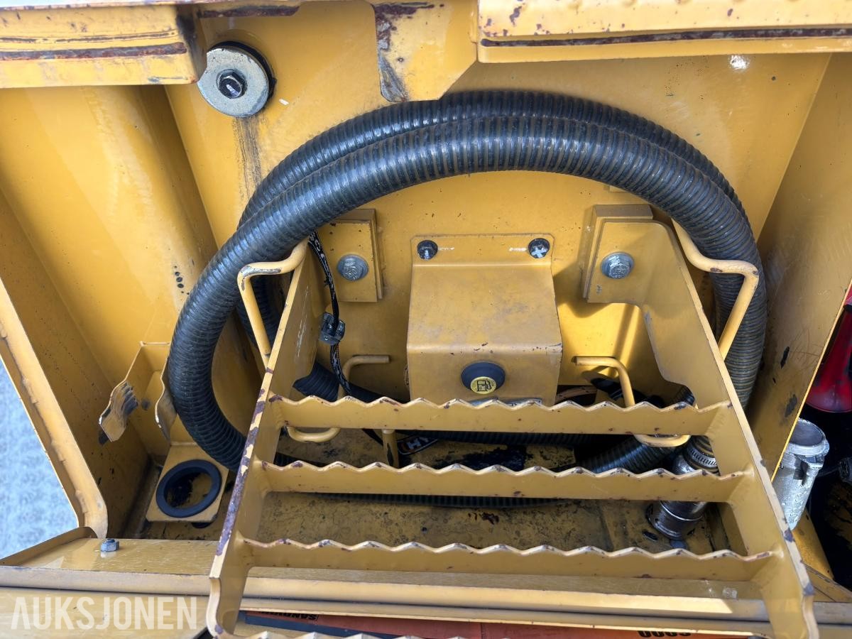 2018 Cat 352FL gravemaskin