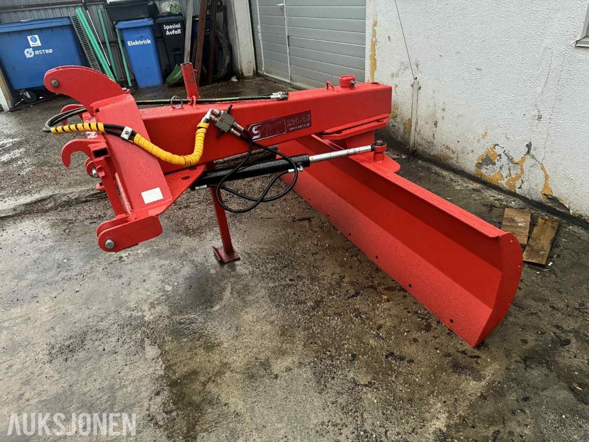 2013 Sami 250-63 Bakmontert skjær