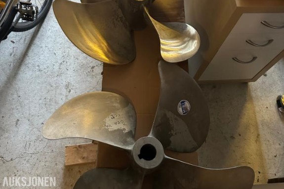 1993 Riwall-Richardson Ab - 2 stk propeller, og 2 stk akslinger
