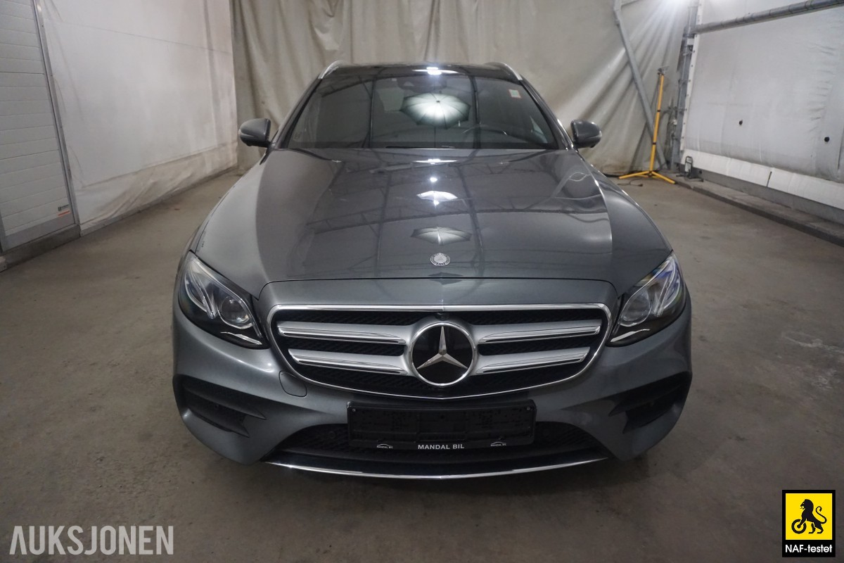 2017 Mercedes-Benz E200 AMG 184HK AUTOMAT HENGERFESTE BURMESTER 360-KAMERA PANORAMA HEAD-UP
