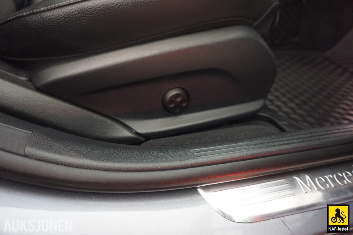 2017 Mercedes-Benz E200 AMG 184HK AUTOMAT HENGERFESTE BURMESTER 360-KAMERA PANORAMA HEAD-UP