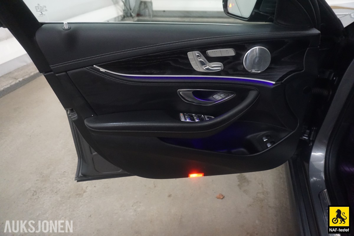 2017 Mercedes-Benz E200 AMG 184HK AUTOMAT HENGERFESTE BURMESTER 360-KAMERA PANORAMA HEAD-UP