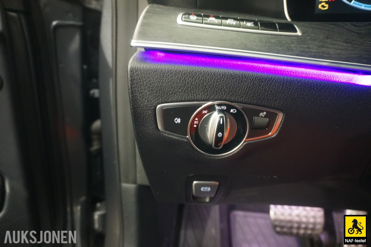 2017 Mercedes-Benz E200 AMG 184HK AUTOMAT HENGERFESTE BURMESTER 360-KAMERA PANORAMA HEAD-UP