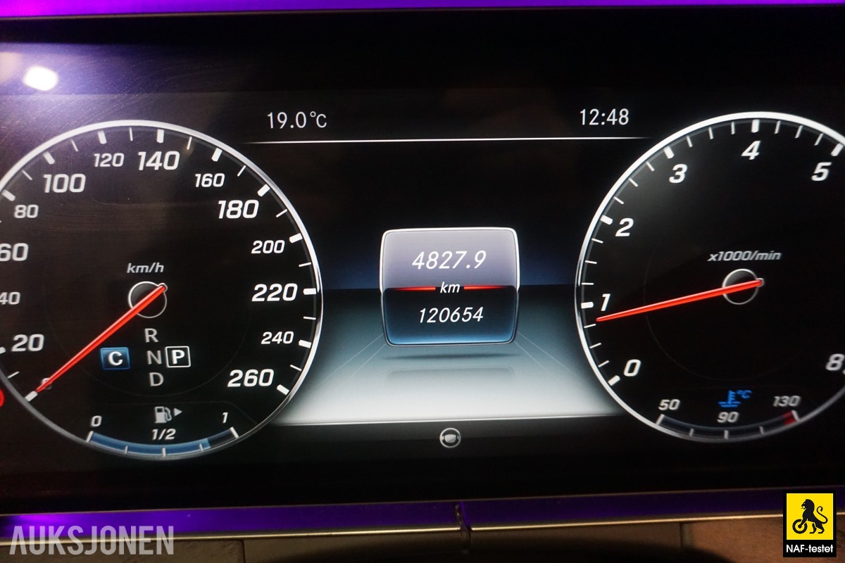 2017 Mercedes-Benz E200 AMG 184HK AUTOMAT HENGERFESTE BURMESTER 360-KAMERA PANORAMA HEAD-UP