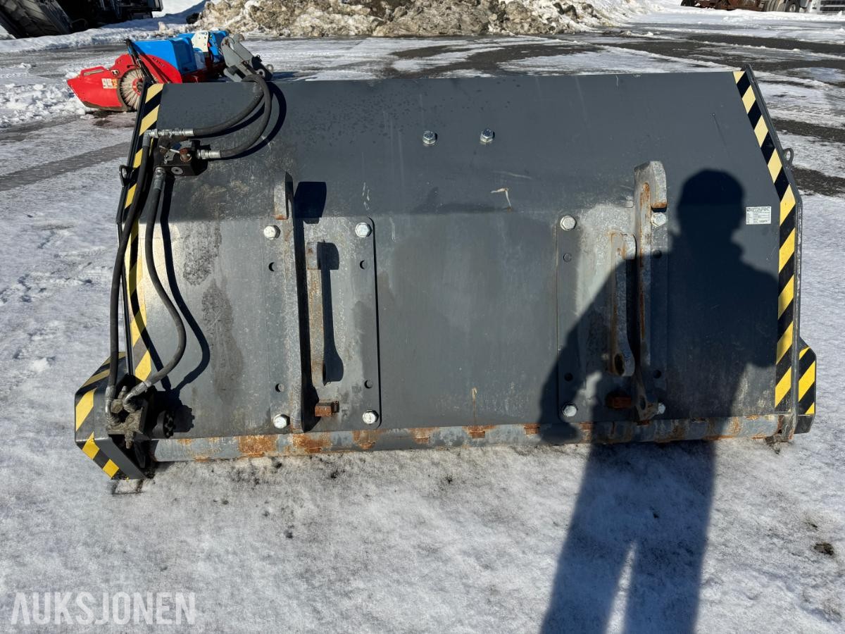 Stark HK 2000 sandspreder / strøkasse