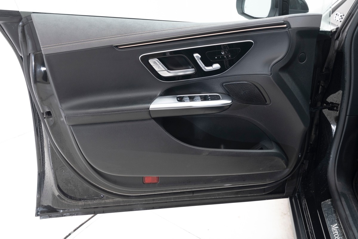 2023 Mercedes-Benz EQE 350 4MATIC PANORAMA NAVI KAMERA SKINN LED