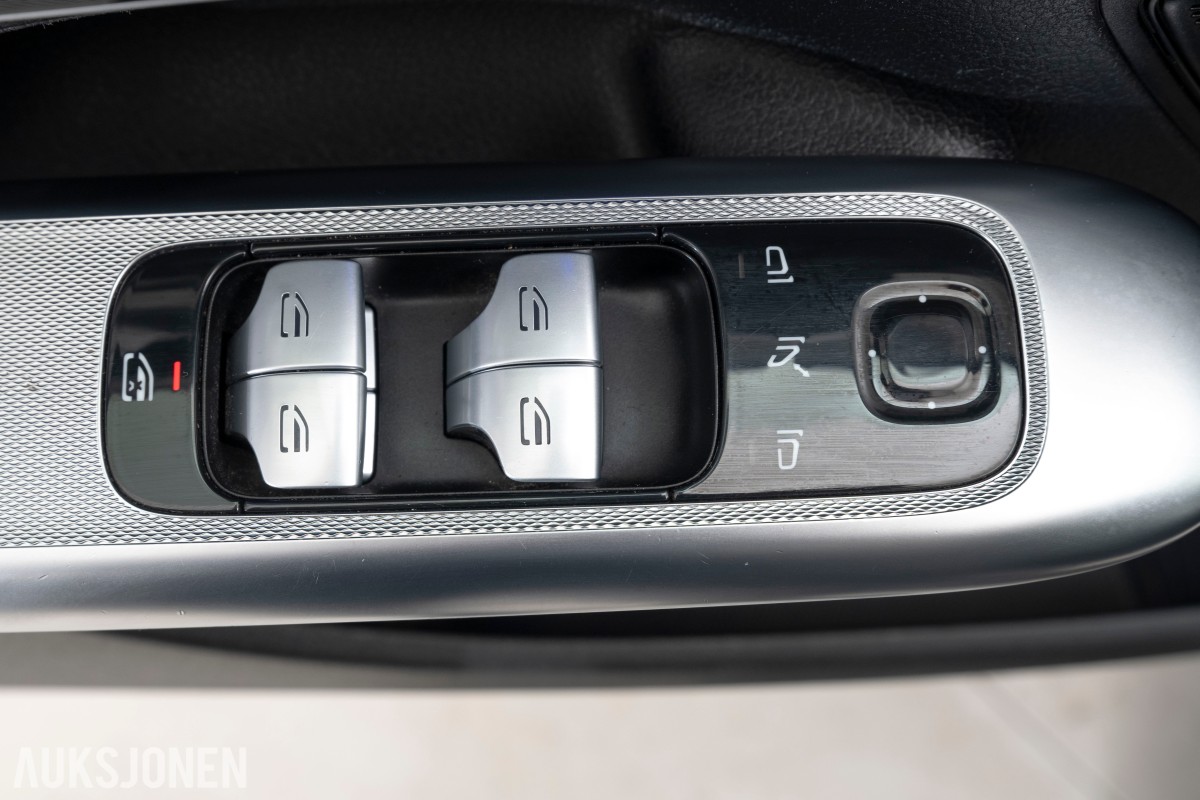 2023 Mercedes-Benz EQE 350 4MATIC PANORAMA NAVI KAMERA SKINN LED