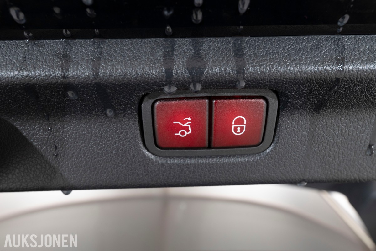 2023 Mercedes-Benz EQE 350 4MATIC PANORAMA NAVI KAMERA SKINN LED