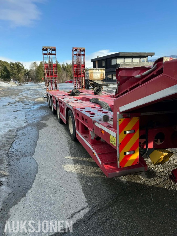 2022 Istrail Maskinsemi. Godt utstyrt henger. 