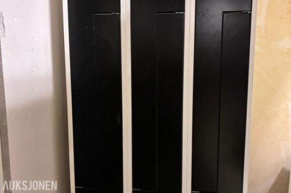3 Sett garderobeskap "Sarpsborg metall SMZ"