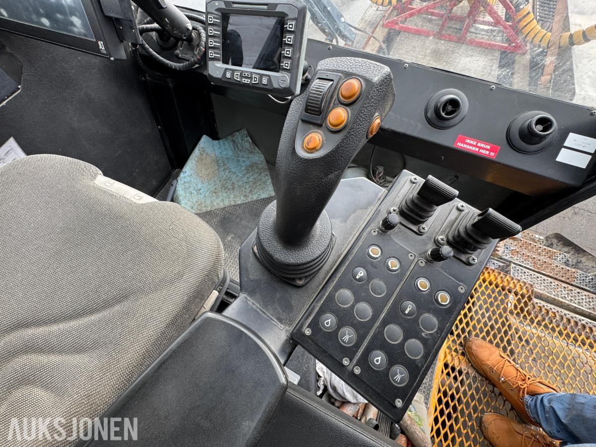 2017 Mercedes-Benz Arocs 8x4 bolterigg 2 armer / nylig EU-godkjent