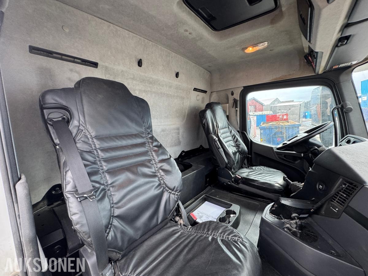 2017 Mercedes-Benz Arocs 8x4 bolterigg 2 armer / nylig EU-godkjent